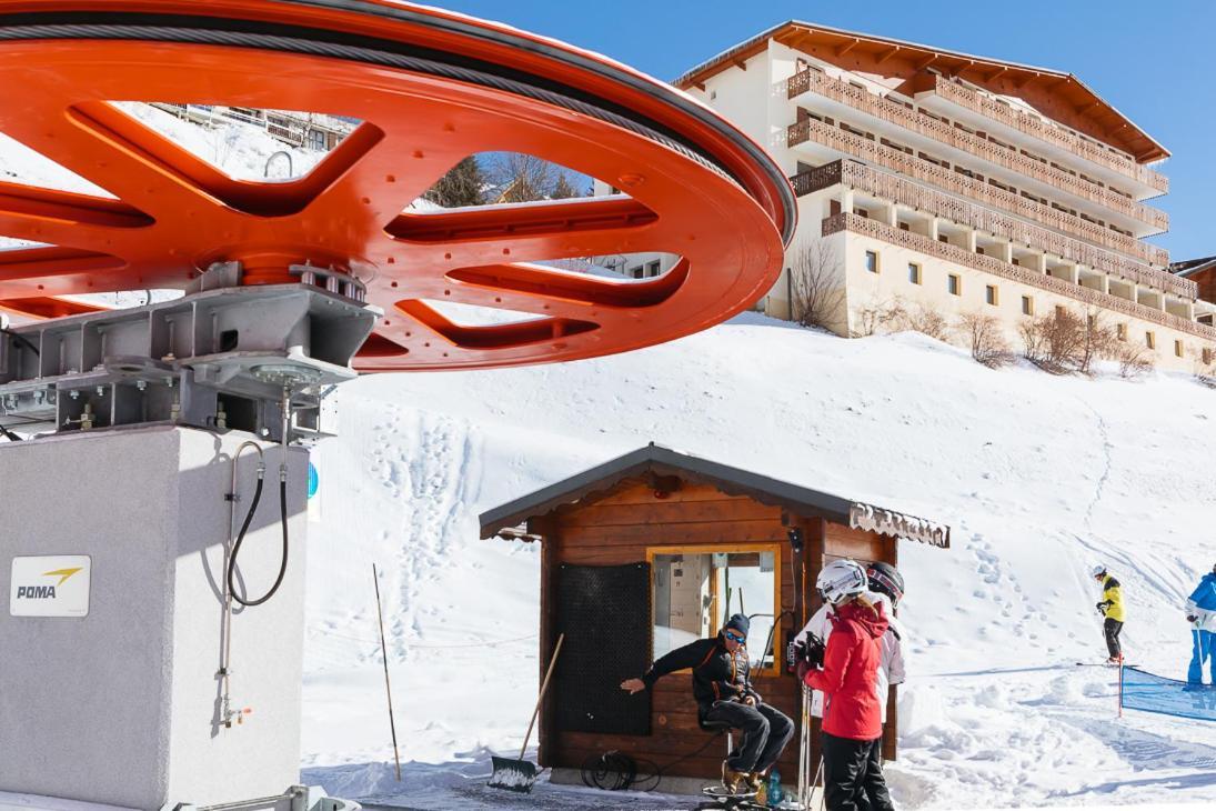 Langley Hotel Le Petit Prince Alpe d'Huez Esterno foto